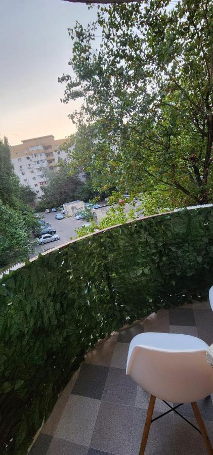 Crisshome1 Bucarest Exterior foto